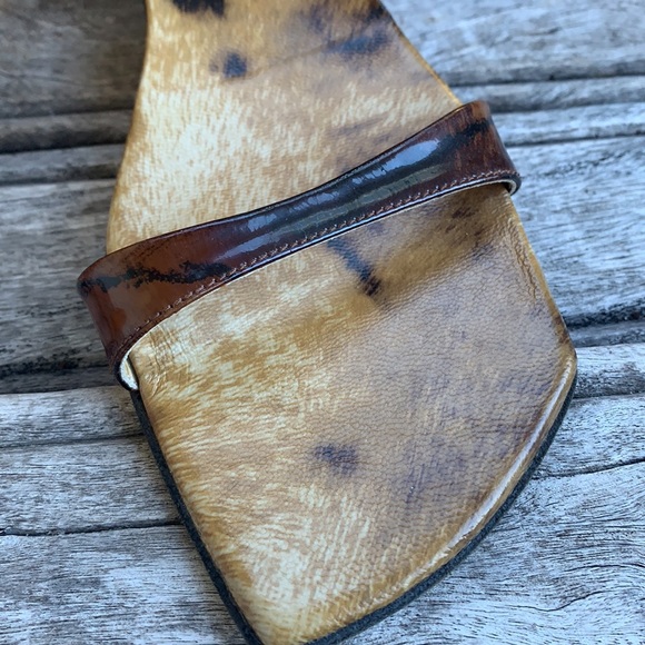 Stuart Weitzman Sandals - Picture 12 of 17